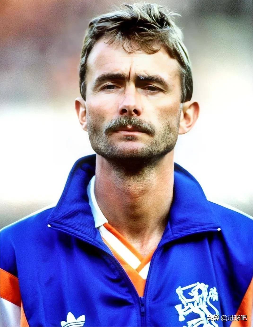 爱游戏中国官网-荷兰队球员斗志昂扬打造战无不胜形象的简单介绍