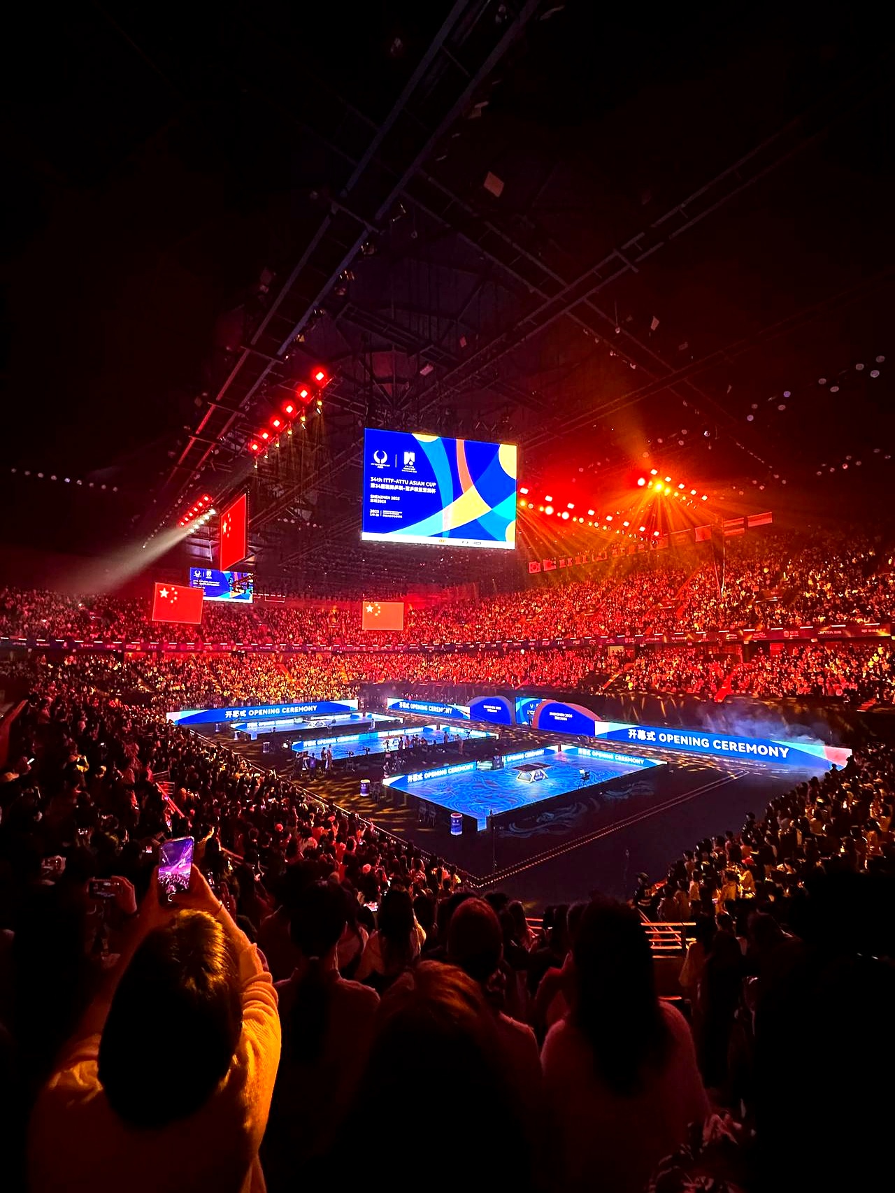 爱游戏官网网页版入口-包含惊心一幕！豪门对决激发球迷热情的词条