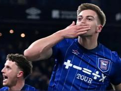 切尔西主场不敌对手，遭遇英超两连败