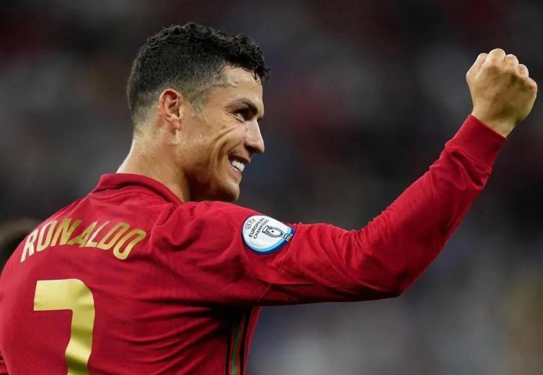 C罗助葡萄牙-轻松击败卢森堡国家队的简单介绍 C罗助葡萄牙-轻松击败卢森堡国家队的简单介绍