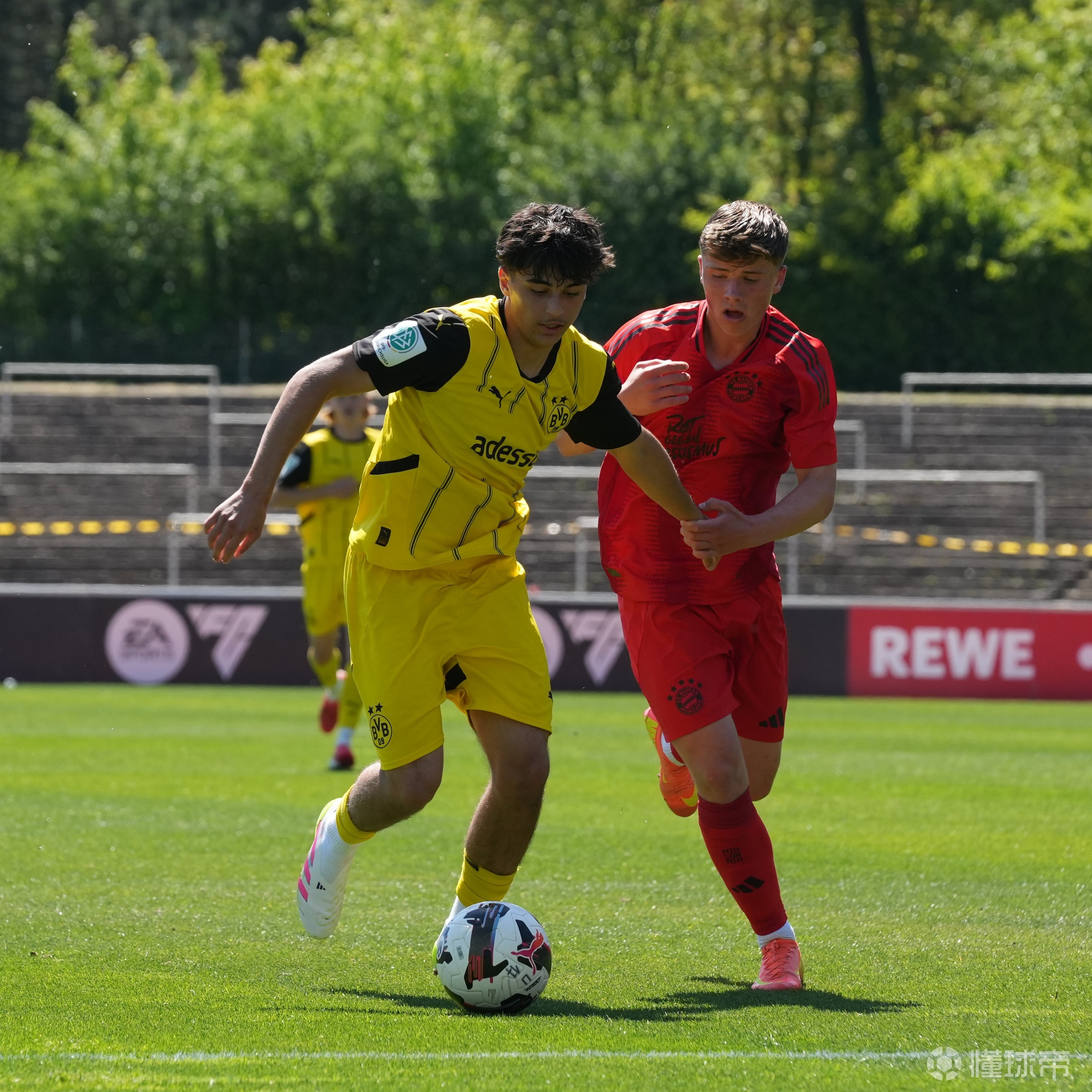 爱游戏官网网页版入口-关于捷报！阿贾克斯大胜拜仁晋级半决赛的信息