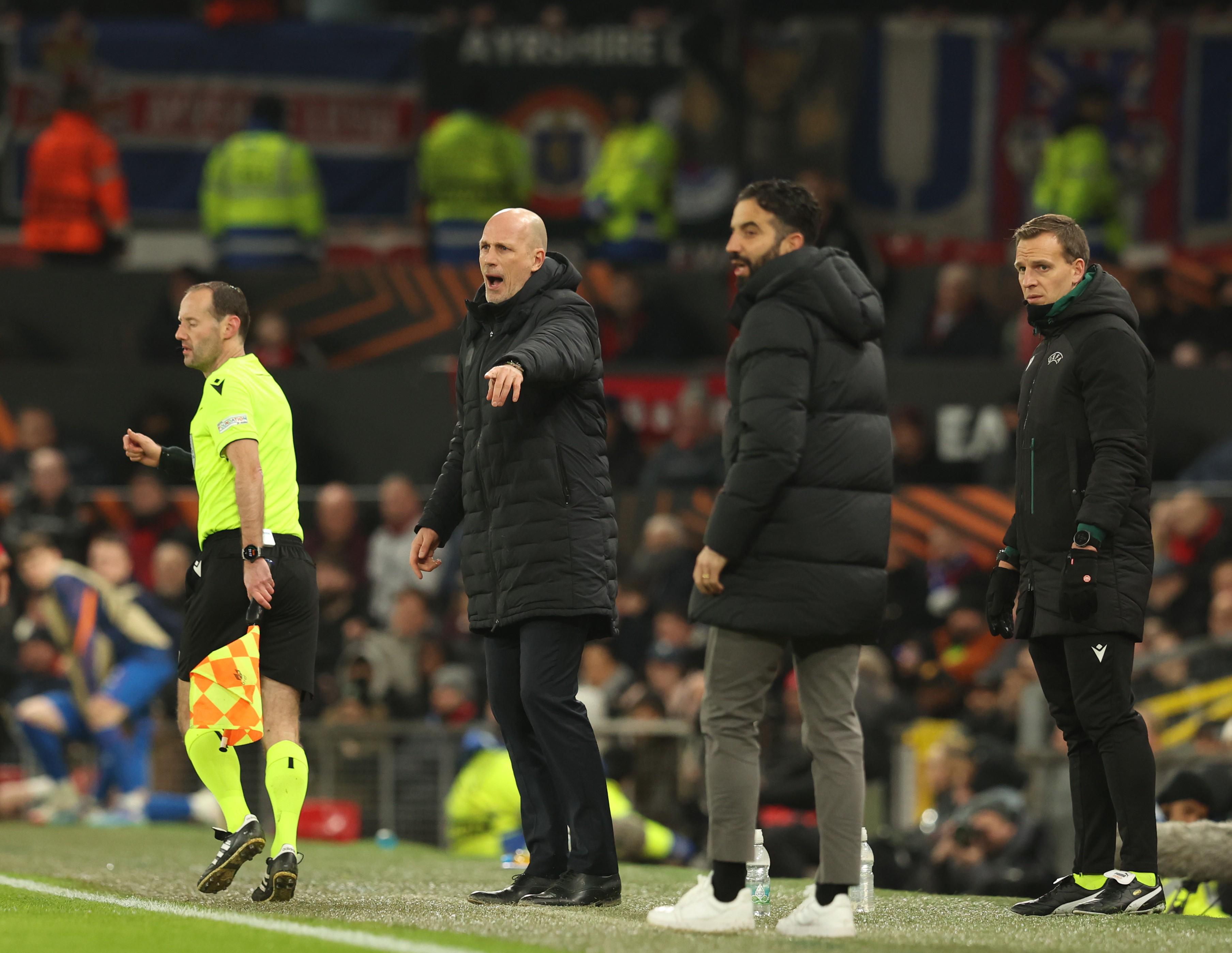 关于曼联遭遇平局,小组形势堪忧的信息 关于曼联遭遇平局,小组形势堪忧的信息