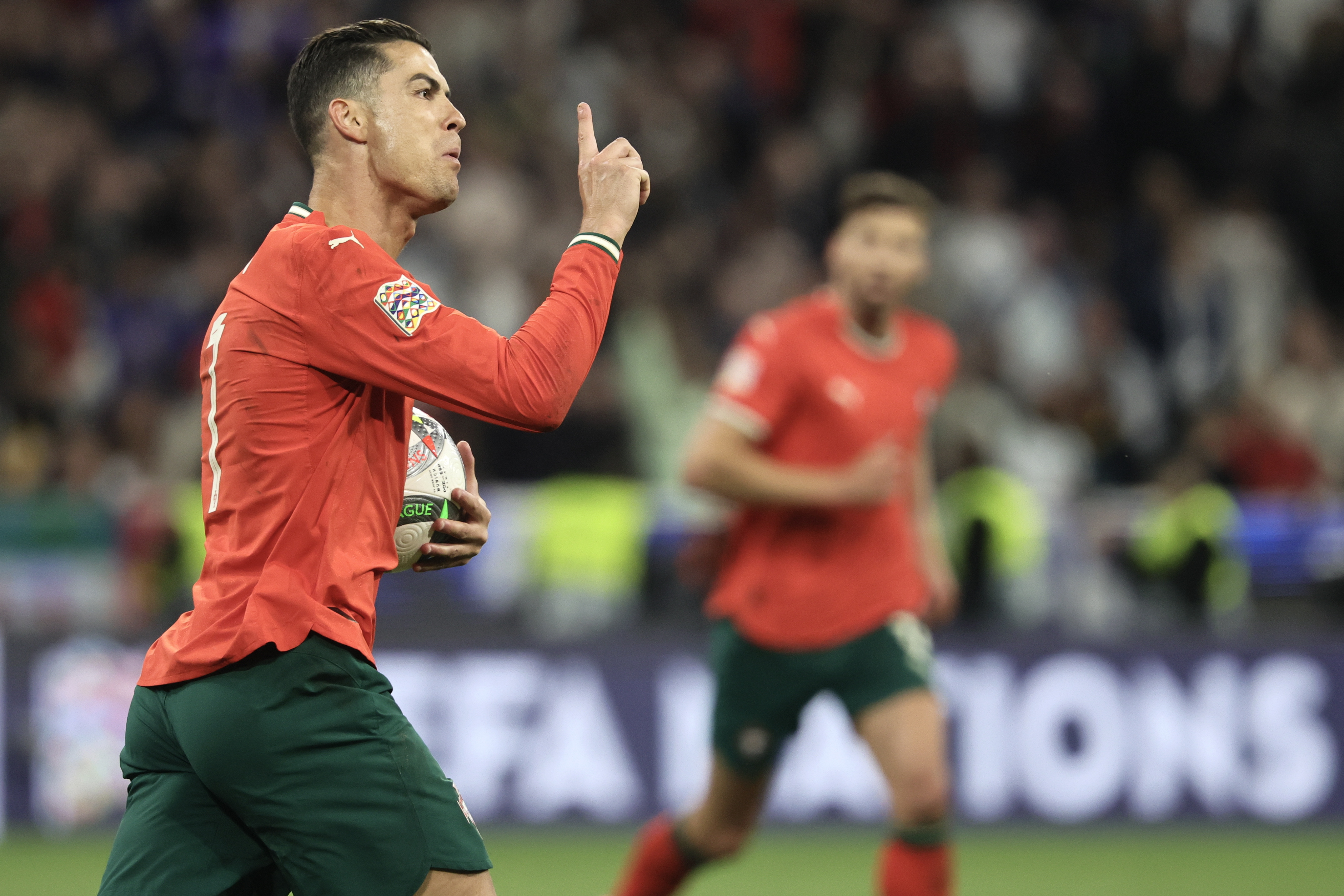 葡萄牙才子为曼联队攻入精彩进球 葡萄牙才子为曼联队攻入精彩进球