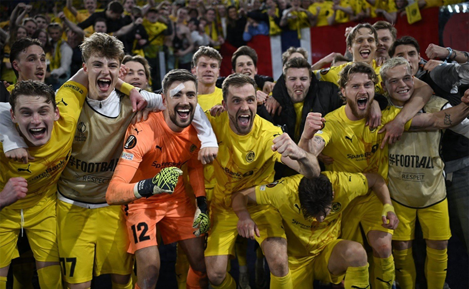 爱游戏app-精彩绝伦，欧预赛一幕幕令人惊叹