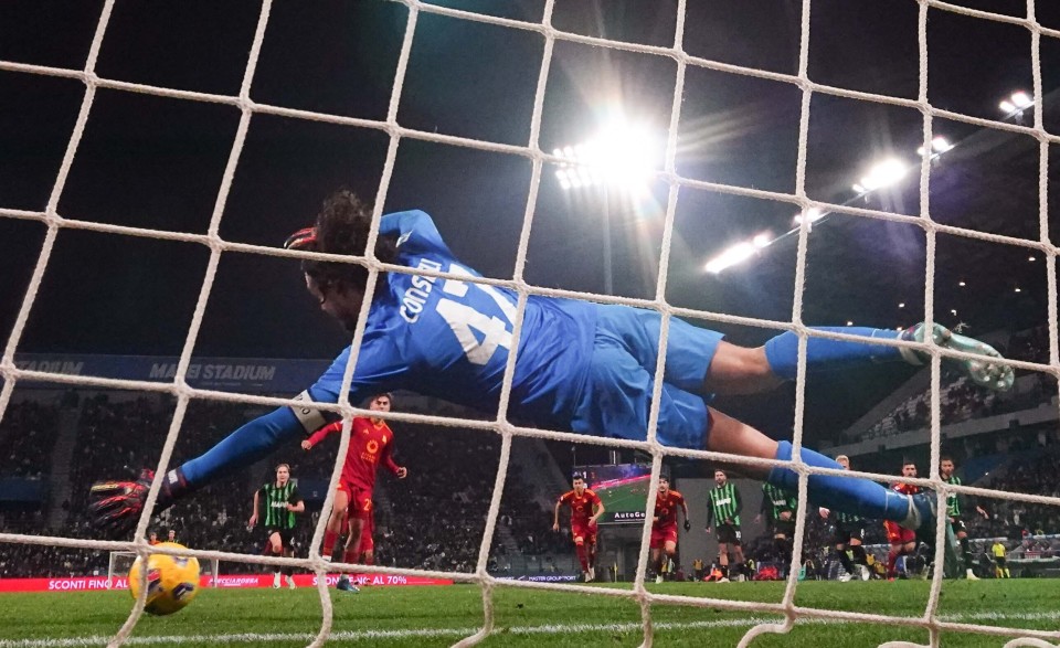 布罗佐维奇大作风暴,帮助萨索洛队夺冠 布罗佐维奇大作风暴,帮助萨索洛队夺冠