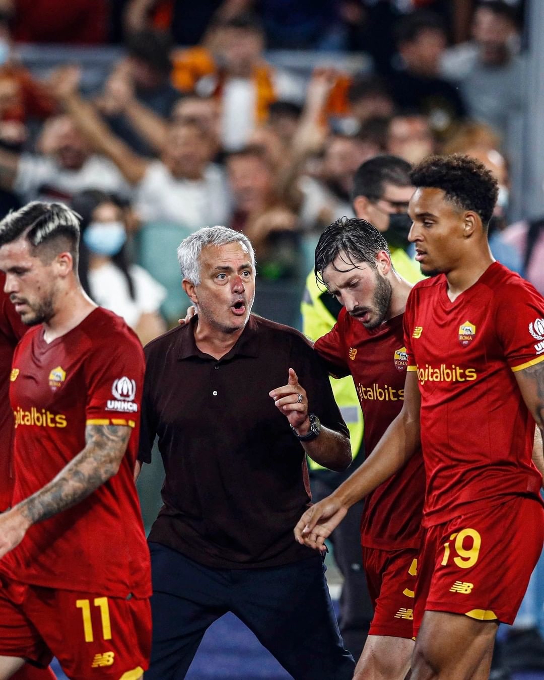 狼堡球队教练战术调整,球队胜负颠倒有望的简单介绍 狼堡球队教练战术调整,球队胜负颠倒有望的简单介绍