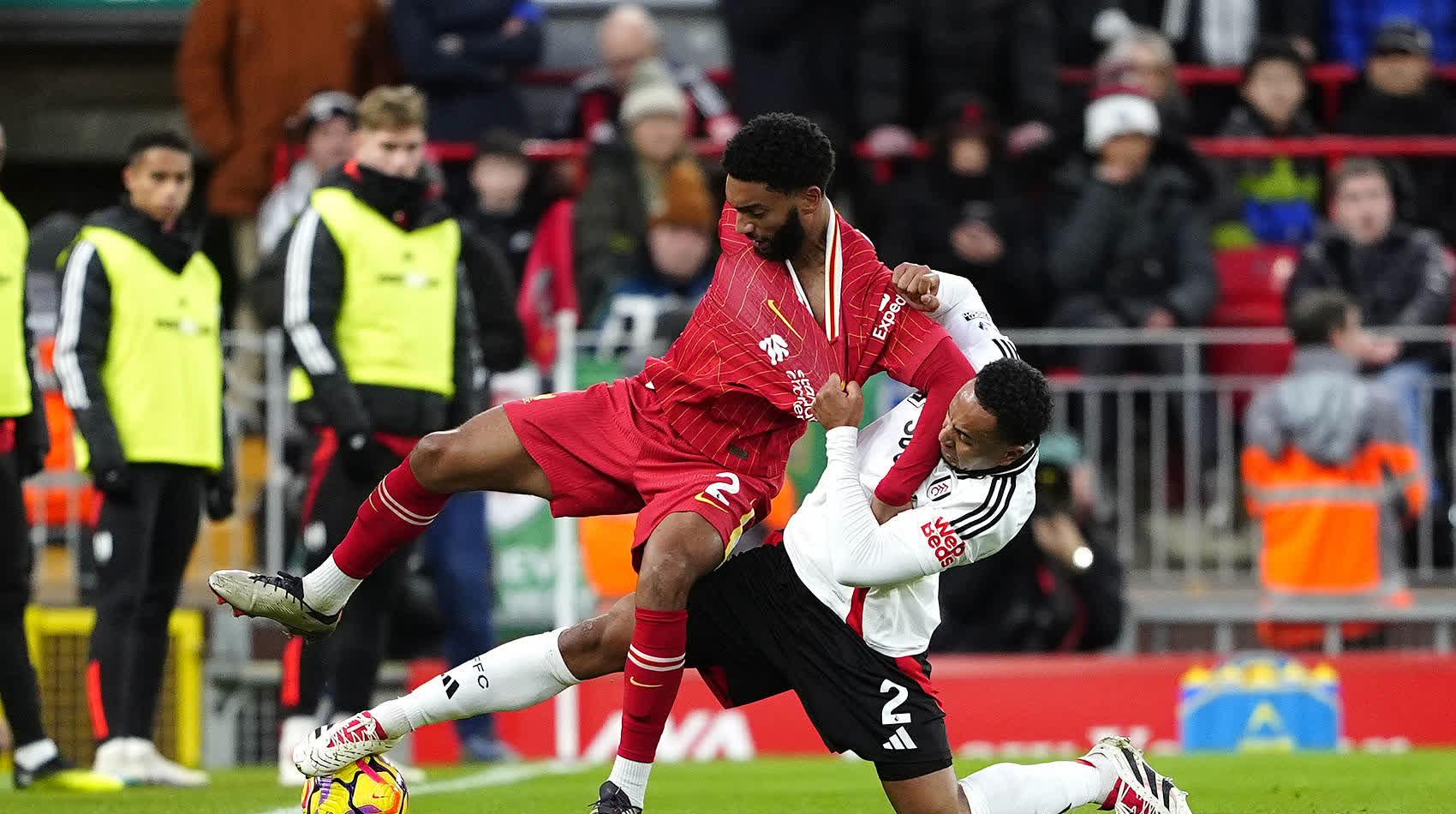 爱游戏在线登录-利物浦主场不敌对手，遭遇两连败