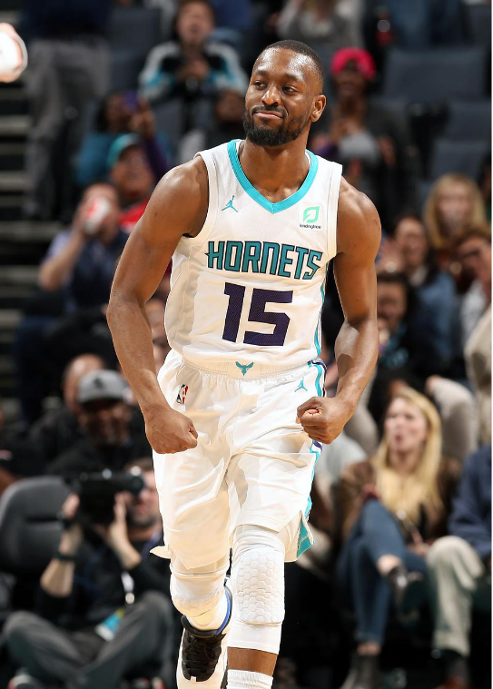 沃克复出，为黄蜂队贡献关键一战的简单介绍