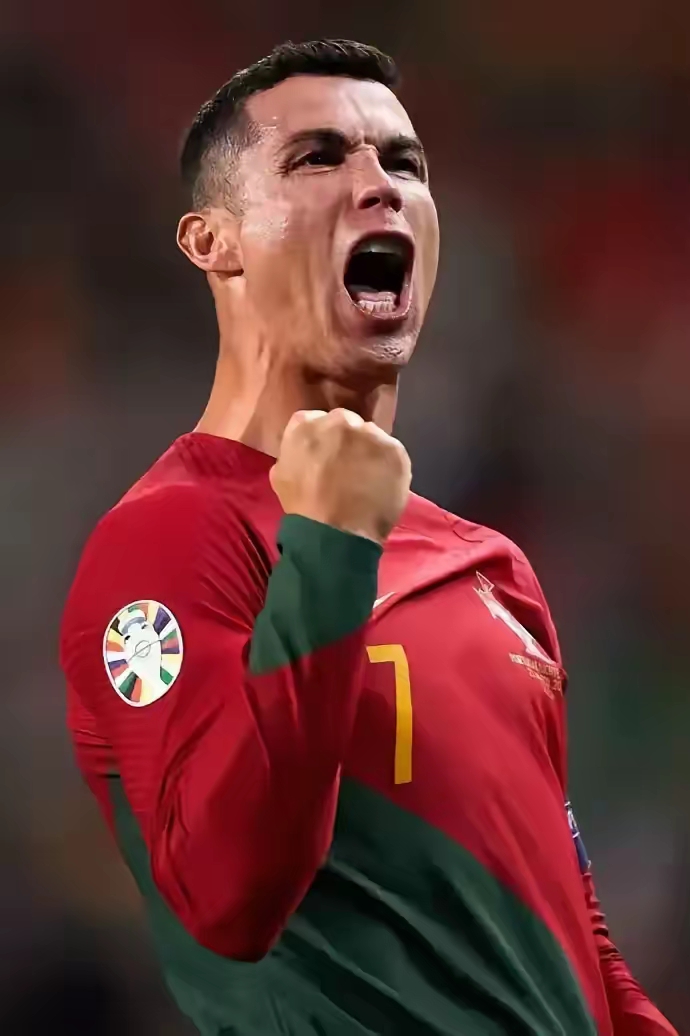 包含比赛中的精彩瞬间,球员展现技惊四座的表现的词条 包含比赛中的精彩瞬间,球员展现技惊四座的表现的词条